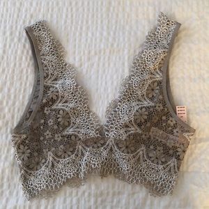Victoria's Secret Intimates & Sleepwear - Victoria Secret Lace Bralette Victoria's Secret Intimates & Sleepwear - Victoria Secret Lace Bralette